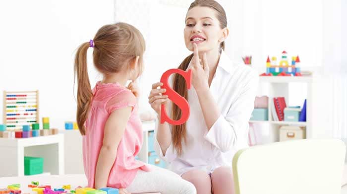 phonological disorder vs.apraxia